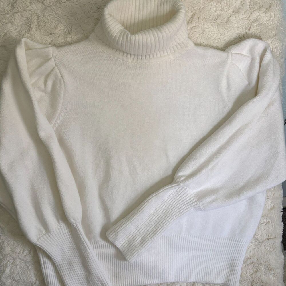 French Connection White Puff Long Sleeve Ribbed Turtleneck Sweater Large